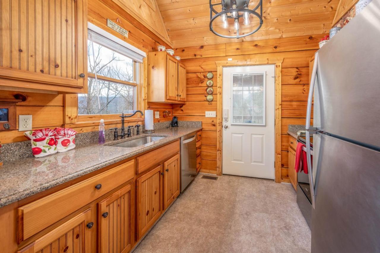 Over The Mountain - Smoky Mountain View Cabin Sevierville Eksteriør bilde