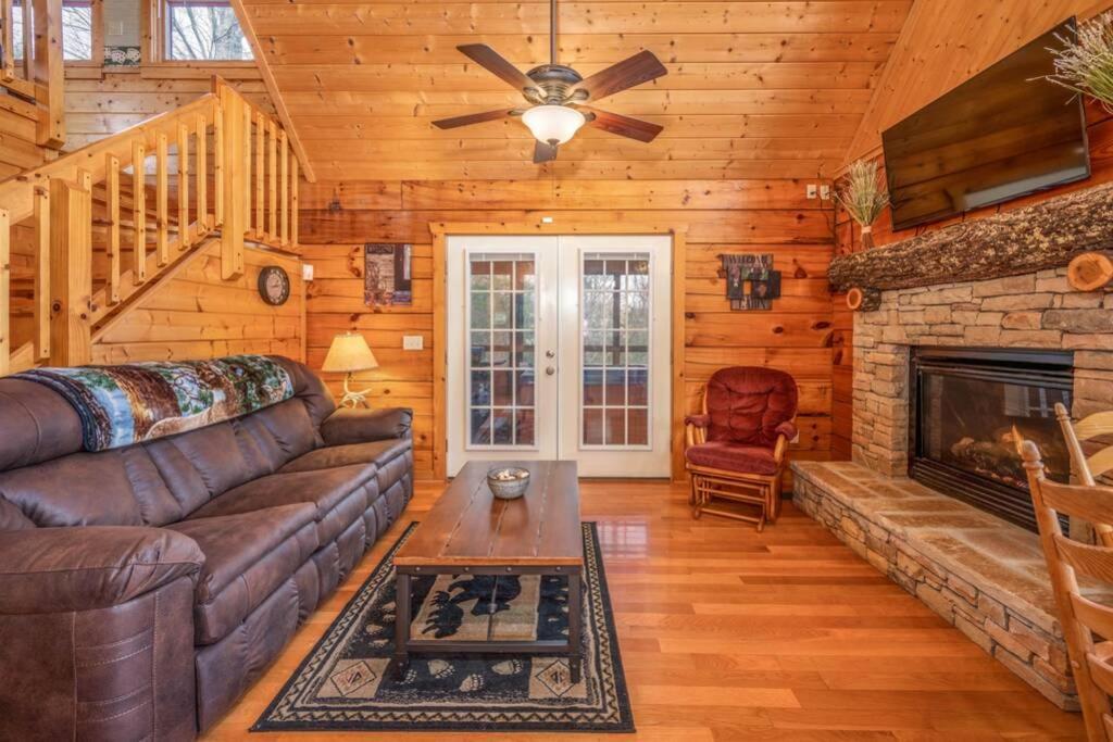 Over The Mountain - Smoky Mountain View Cabin Sevierville Eksteriør bilde