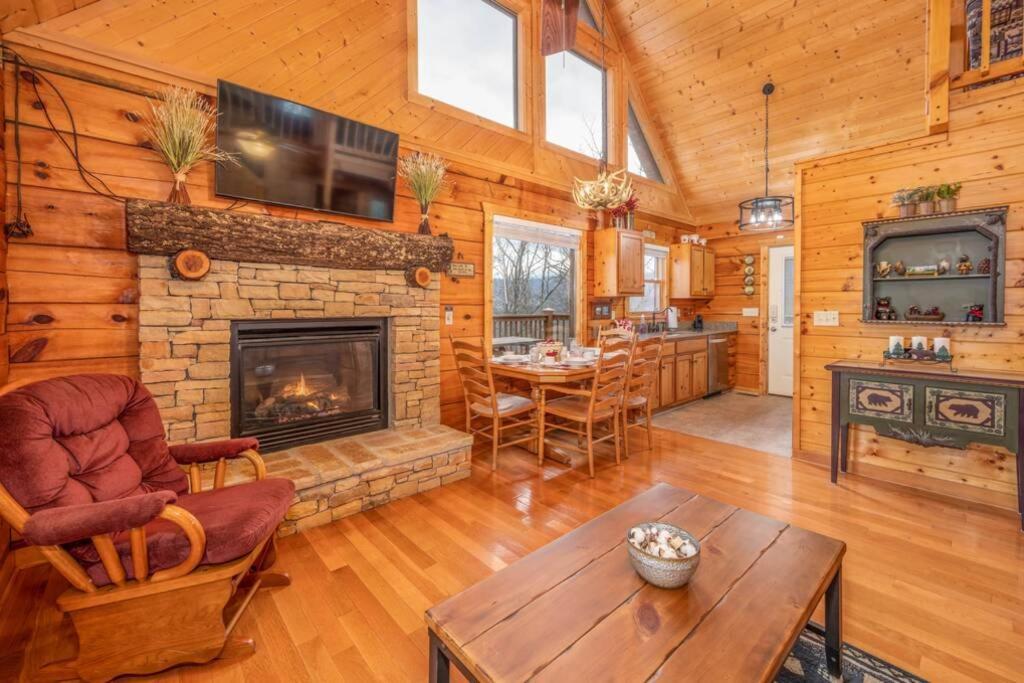 Over The Mountain - Smoky Mountain View Cabin Sevierville Eksteriør bilde
